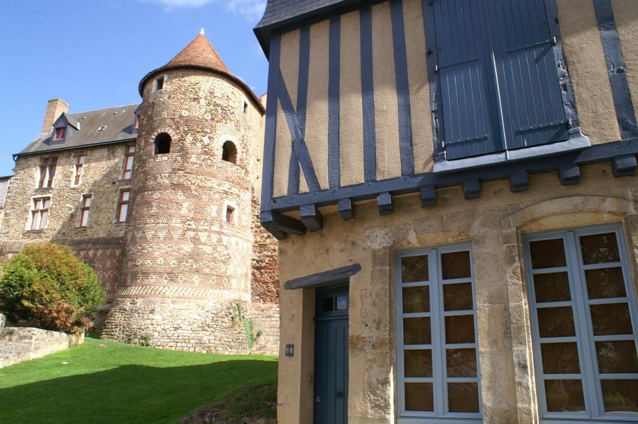 Chateau De La Barre 孔夫朗叙尔昂耶 外观 照片